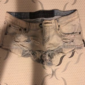 One Teaspoon Shorts!